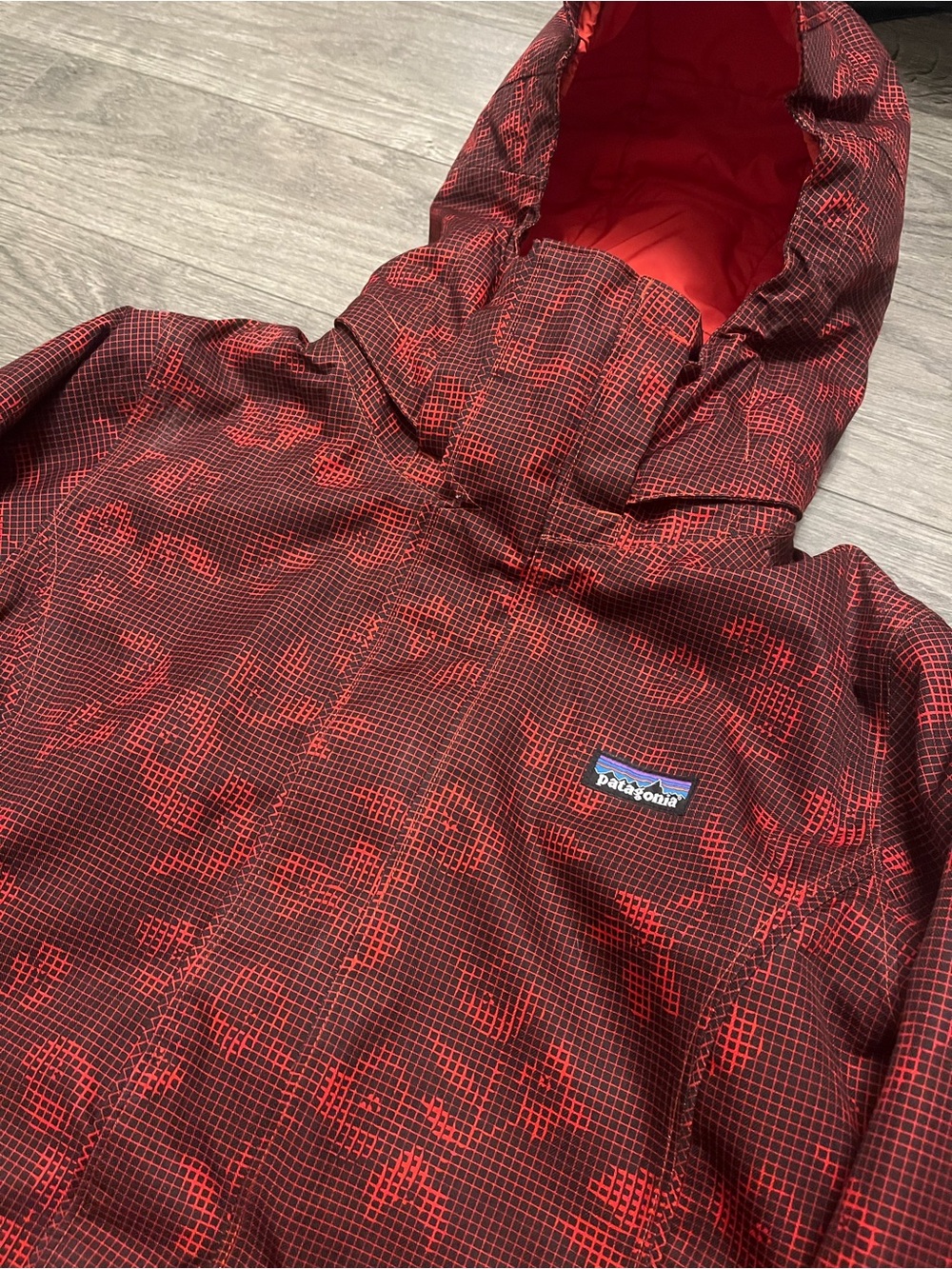 Patagonia Red water proof women’s Hooded Jacket image 2